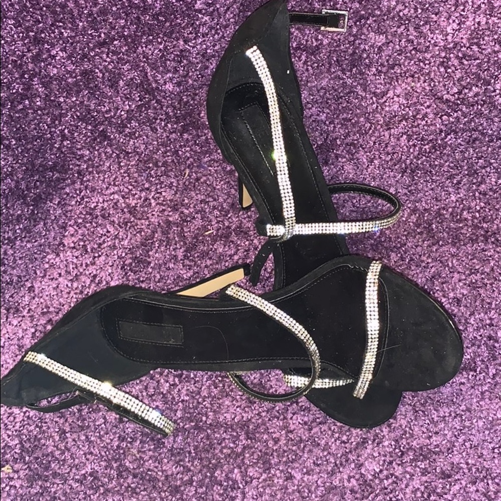 Sexy rhinestone stilettos 👠